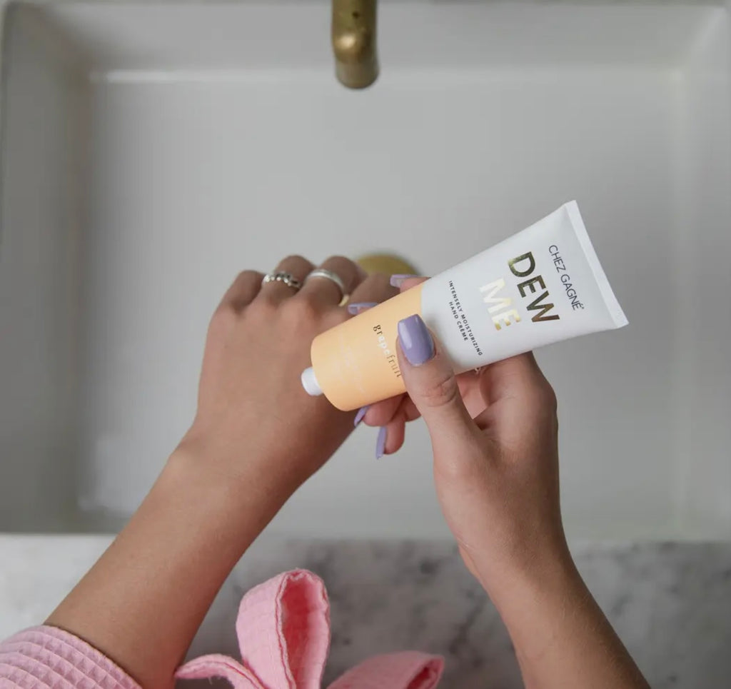 Chez Gagne | Dew me handcream | shop now | Tullyhaize