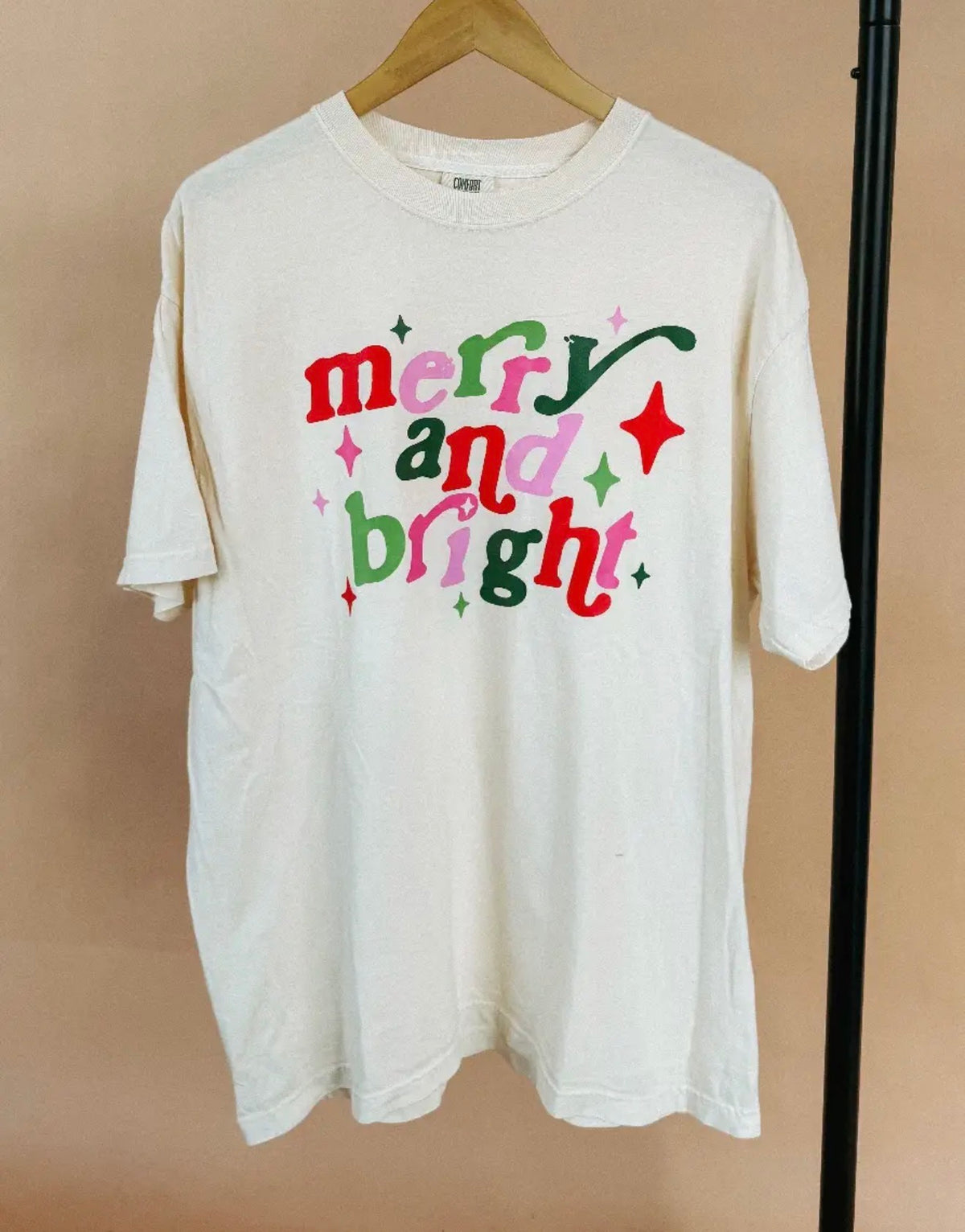 Merry and Bright tee | Etta & East | shop now | tullyhaize