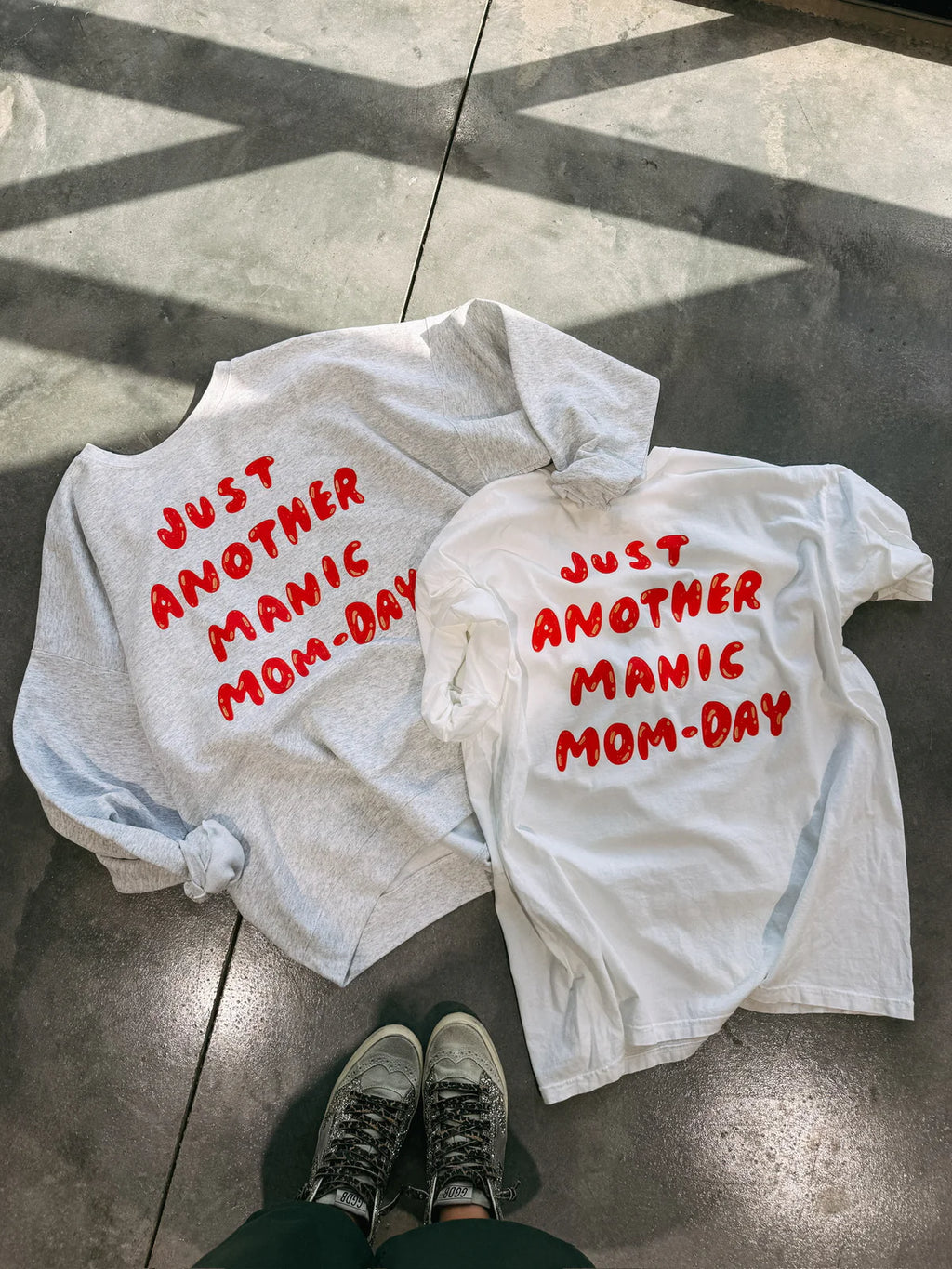 Another manic mom-day sweatshirt | Etta & East | shop now | Tullyhaize