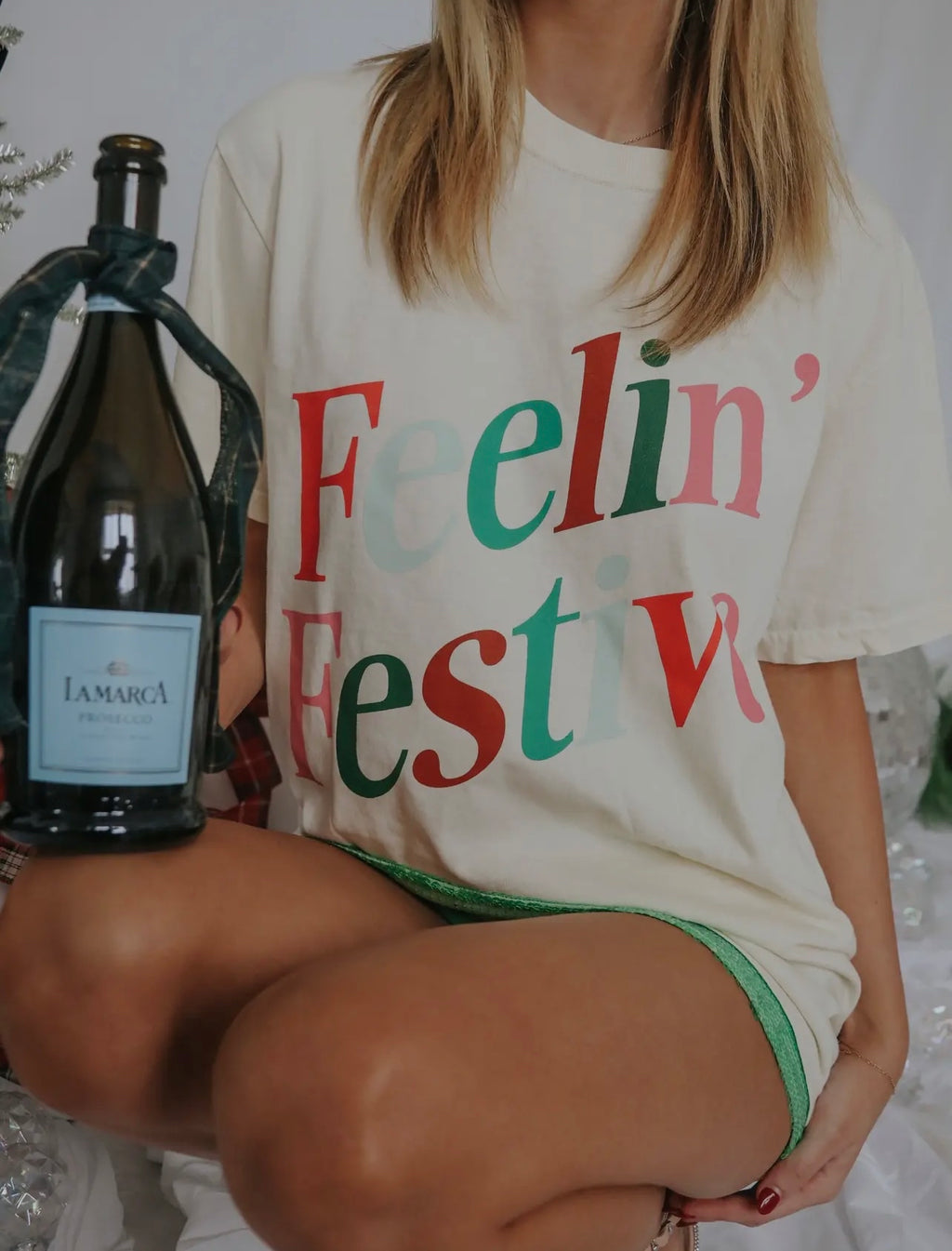 Feelin’ festive - cream t-shirt