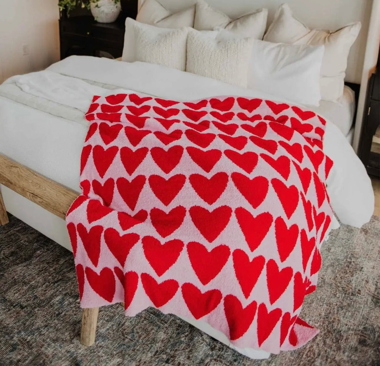 Heart blanket | Katydid | shop now | Tullyhaize